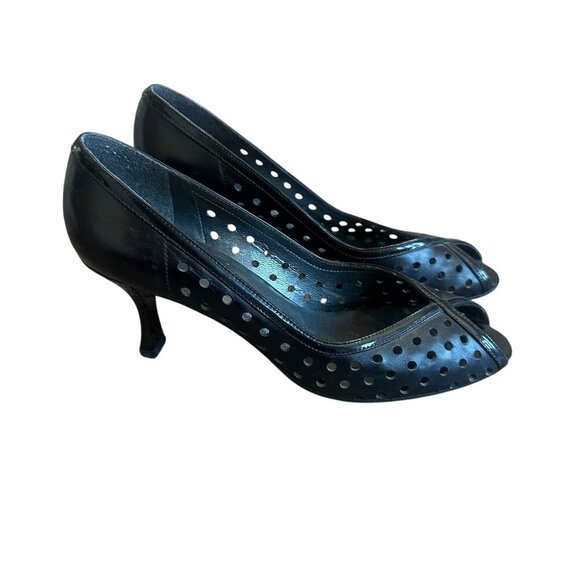 Stuart Weitzman Black Peep Toe Heels Sandals Leather Perforated Size 8.5 Women's - Picture 1 of 11